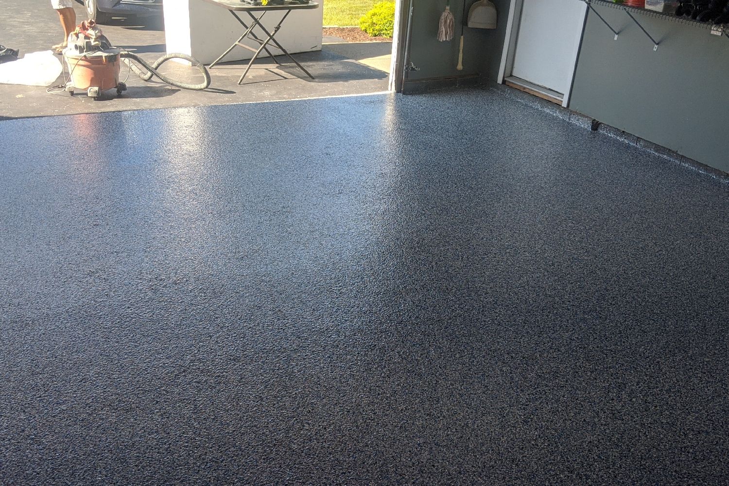 Floor coated in comet flakes